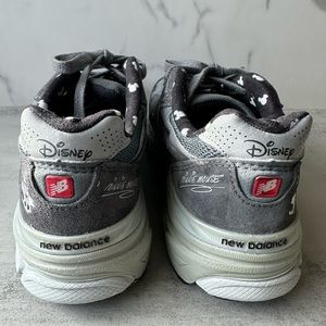 New Balance “Run Disney” Classic Minnie Women’s Size 7 BRAND NEW